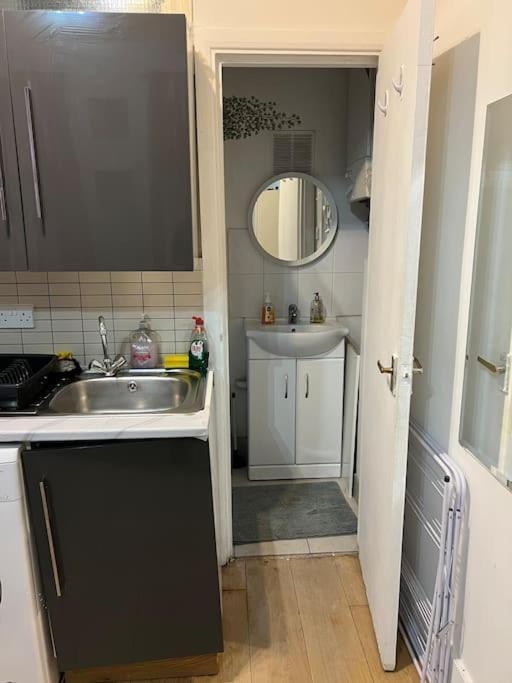 Studio Flat In Central London-Paddington Экстерьер фото